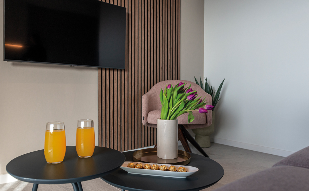 akusticni-panel-walnut-wood-2